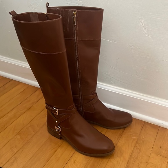 Michael Kors Boots - Picture 1 of 4